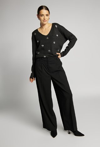 Sweter z aplikacjami
