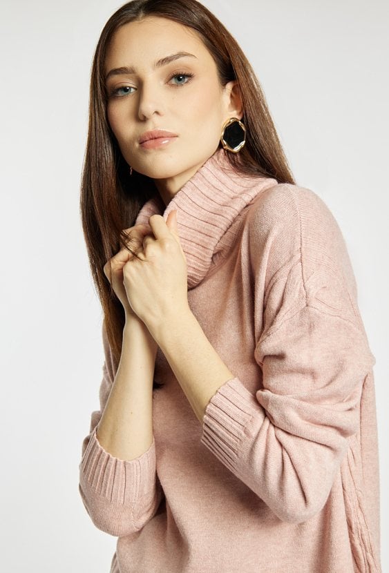 Sweter damski z golfem