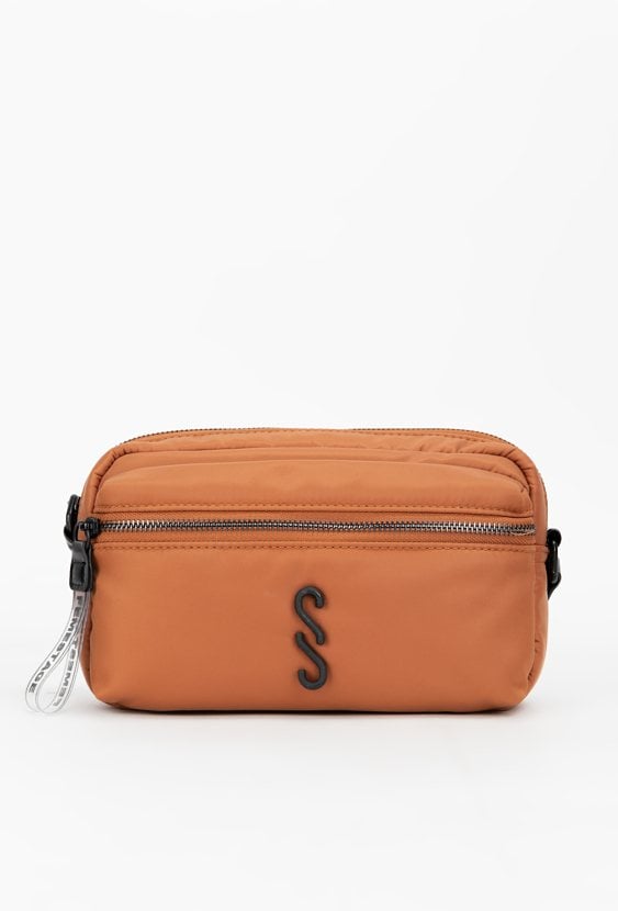 Torebka damska typu crossbody.