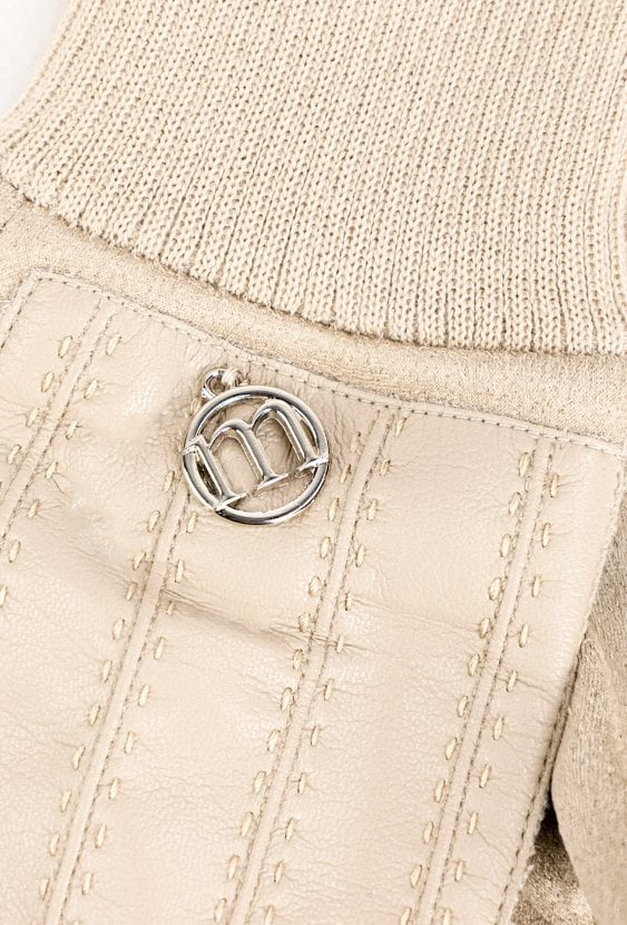 Rękawiczki w jasnym kolorze