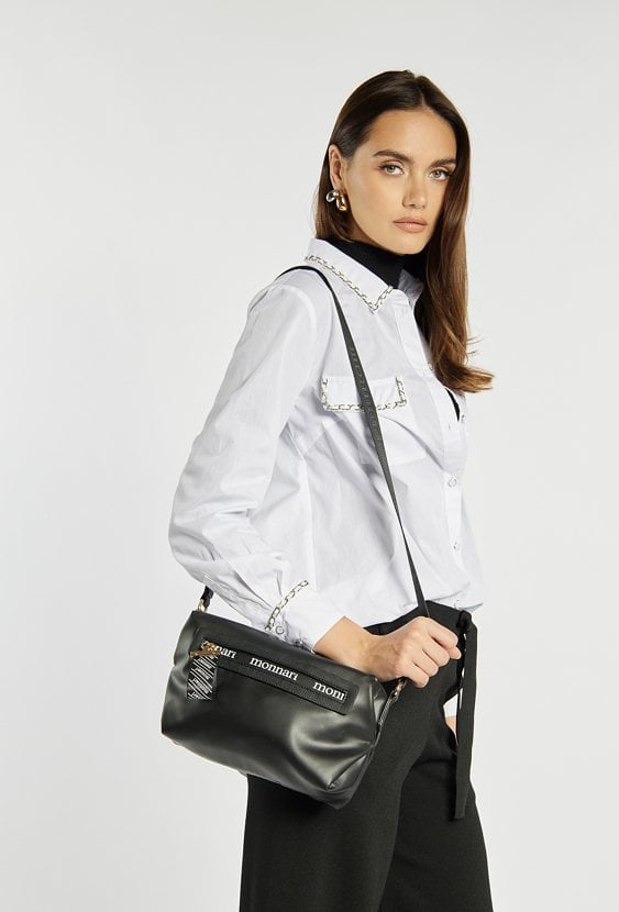 Mała torebka na pasku