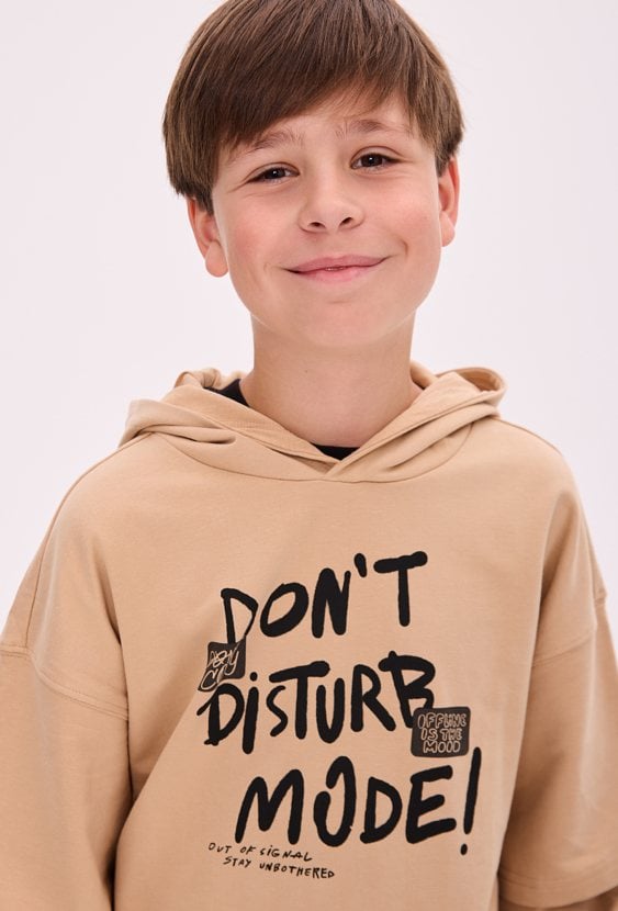 Bluza chłopięca z kapturem z napisem Don't Disturb Mode