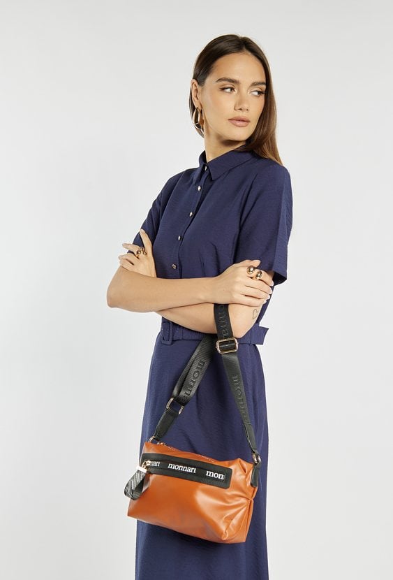 Mała torebka na pasku