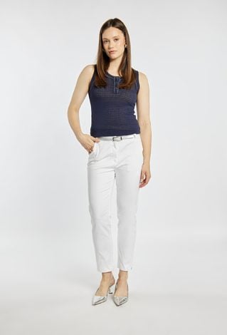 Spodnie o klasycznym kroju