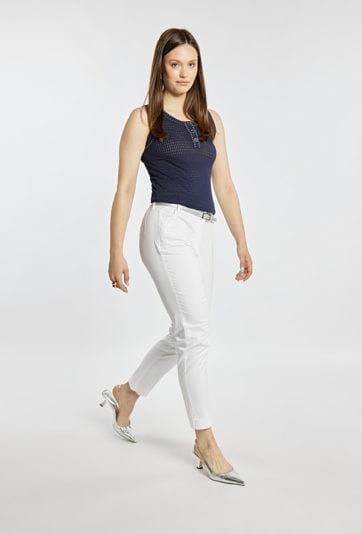 Spodnie o klasycznym kroju