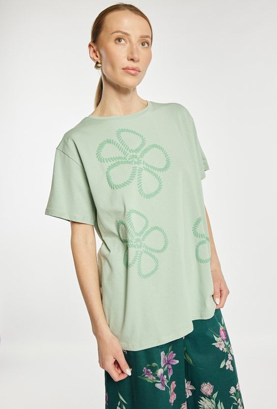 T-shirt z kwiatami