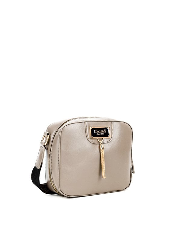 Mała torebka z frędzlami