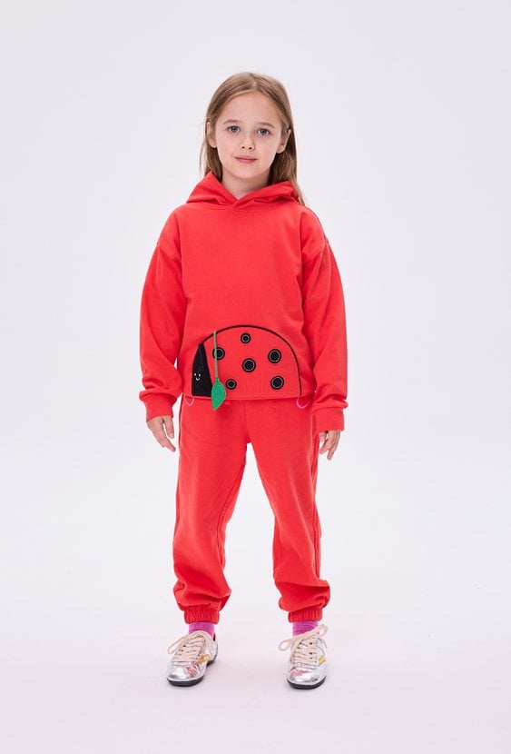 Czerwona bluza