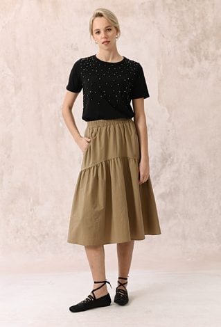 Camelowa rozkloszowana spódnica midi