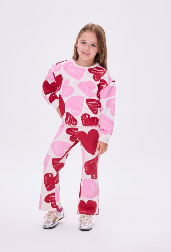 Bluza w duże, kolorowe serduszka