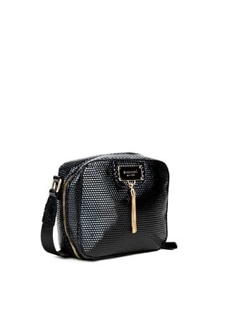 Mała torebka z frędzlami