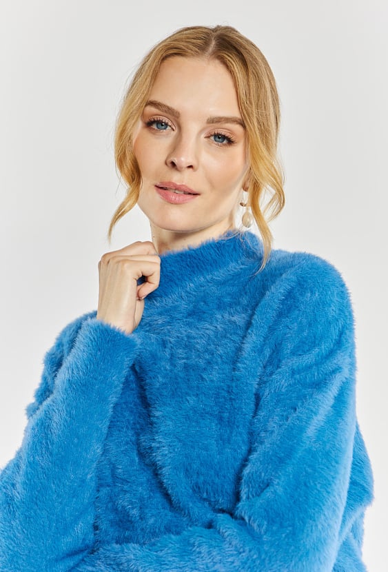 Sweter damski z krótkim włosiem