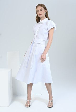 Biała spódnica midi wykonana z wysokiej jakości bawełny