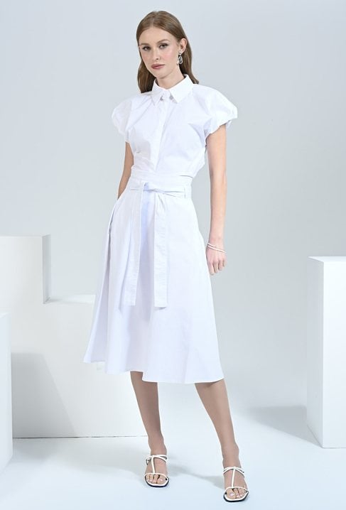 Biała spódnica midi wykonana z wysokiej jakości bawełny