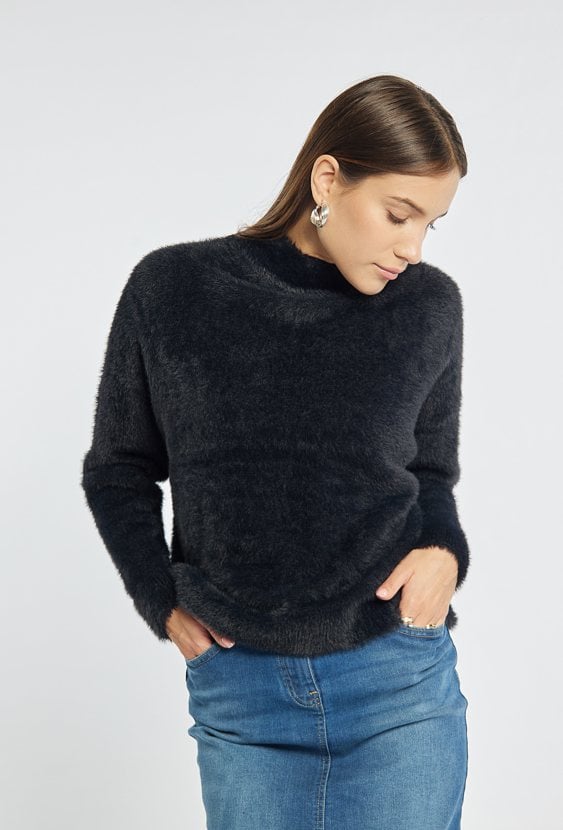 Sweter damski z krótkim włosiem