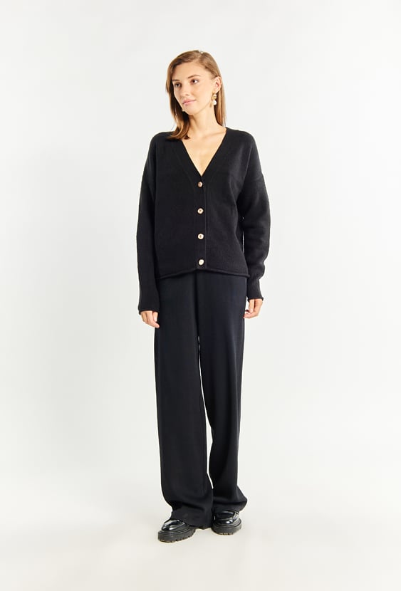 Krótszy sweter damski