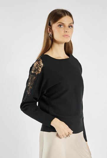 Elegancki sweter z koronką