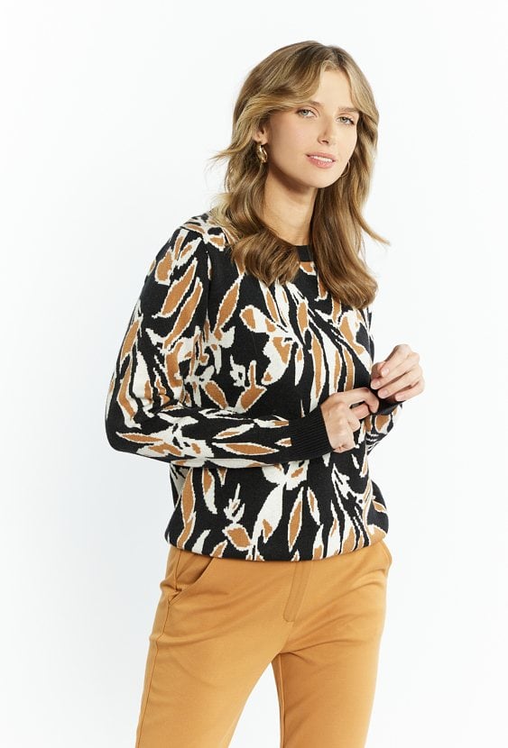 Sweter damski w kwiatowy wzór