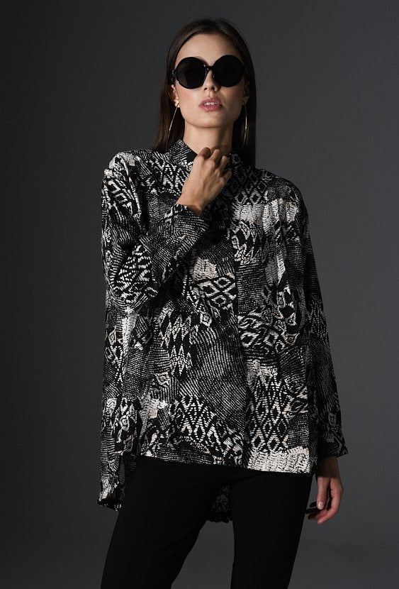 Koszula damska o luźnym fasonie