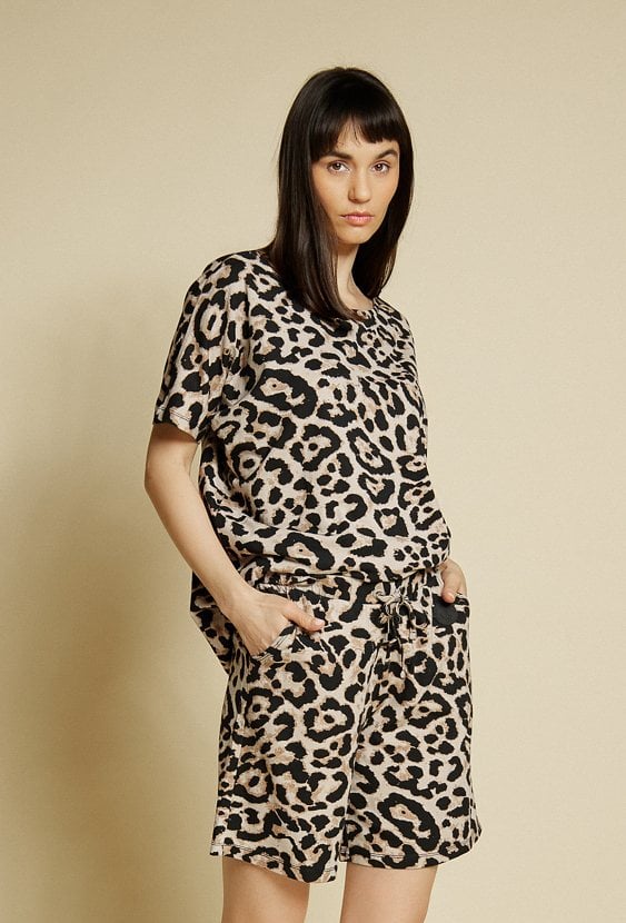 Spodenki od piżamy w panterkę