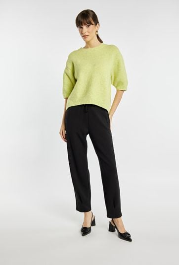 Sweter damski w pastelowym odcieniu