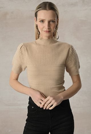 Dzianinowy sweter z dodatkiem wiskozy