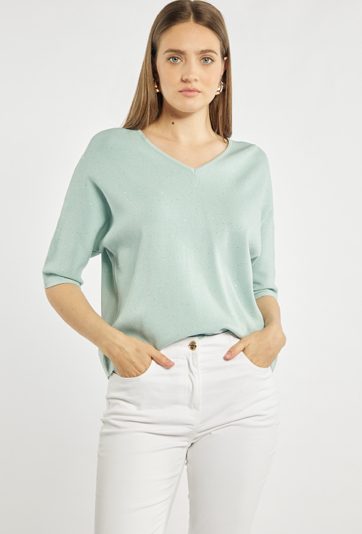 Sweter w pastelowym odcieniu