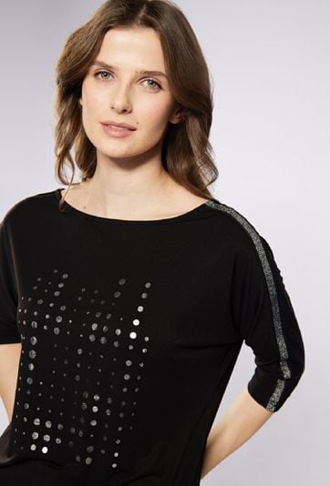 Bluzka z ozdobnym wykończeniem