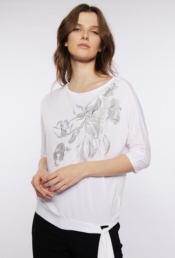 Bluzka z wzorem w kwiaty