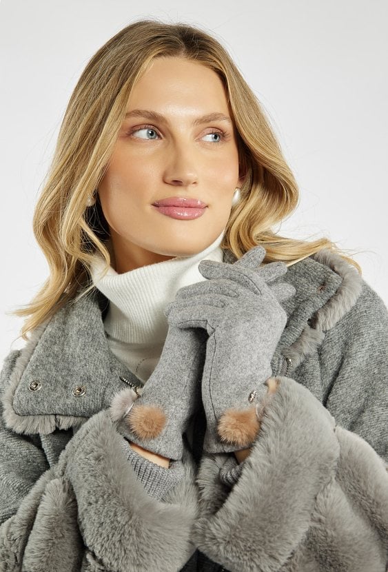 Rękawiczki z trzema pomponami