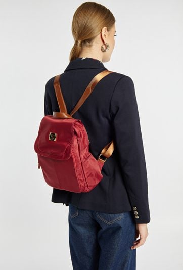 Plecak damski z klapą