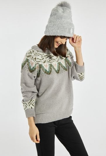 Sweter z świątecznym wzorem