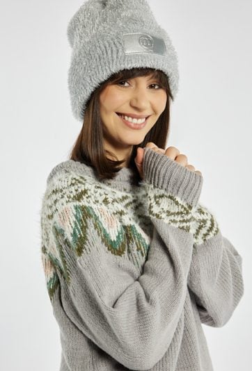 Sweter z świątecznym wzorem