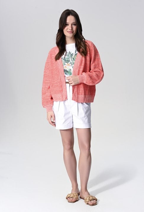 Kardigan o prostym kroju