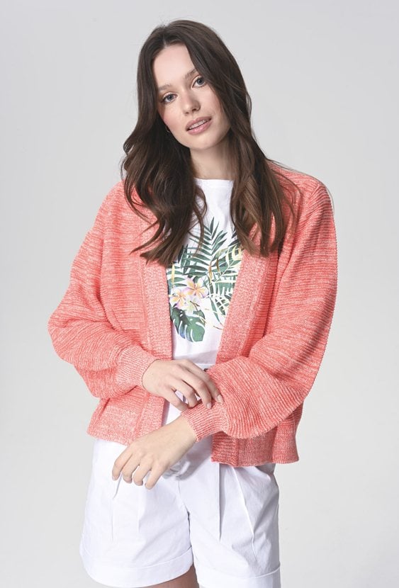 Kardigan o prostym kroju