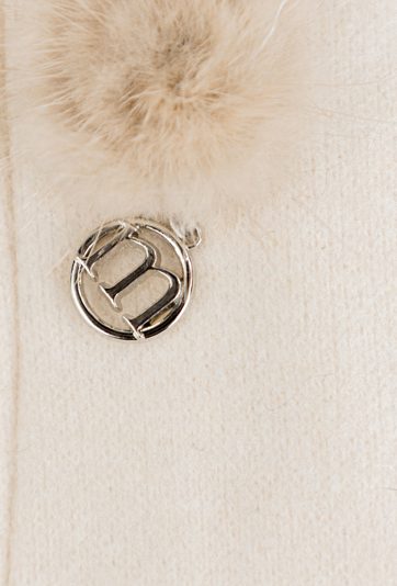 Klasyczne rękawiczki z pomponami