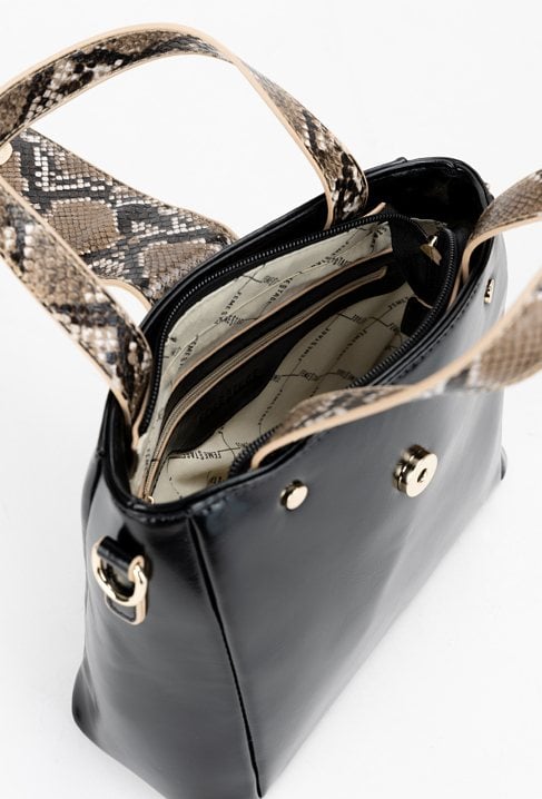 Kuferek damski lakierowany