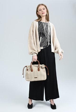 Kardigan o prostym kroju