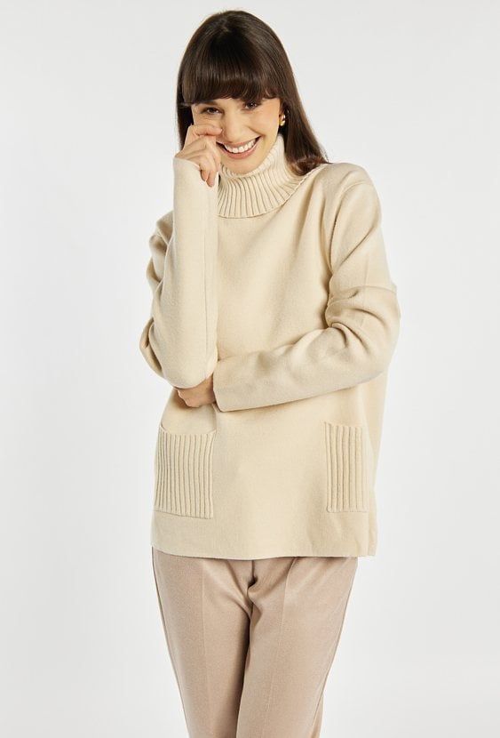 Luźny sweter damski