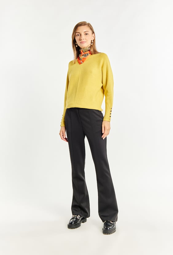 Spodnie z rozszerzanymi nogawkami