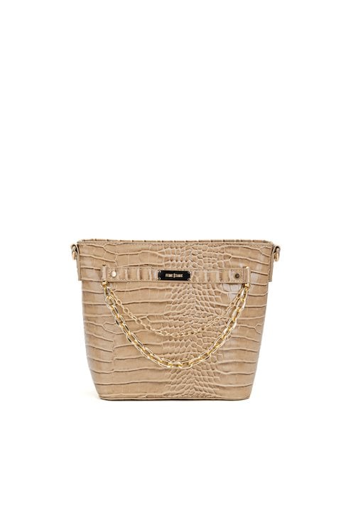 Torebka z ozdobnymi łańcuszkami