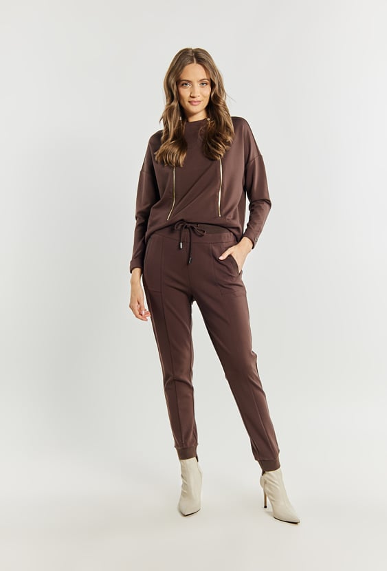 Spodnie damskie z kieszeniami