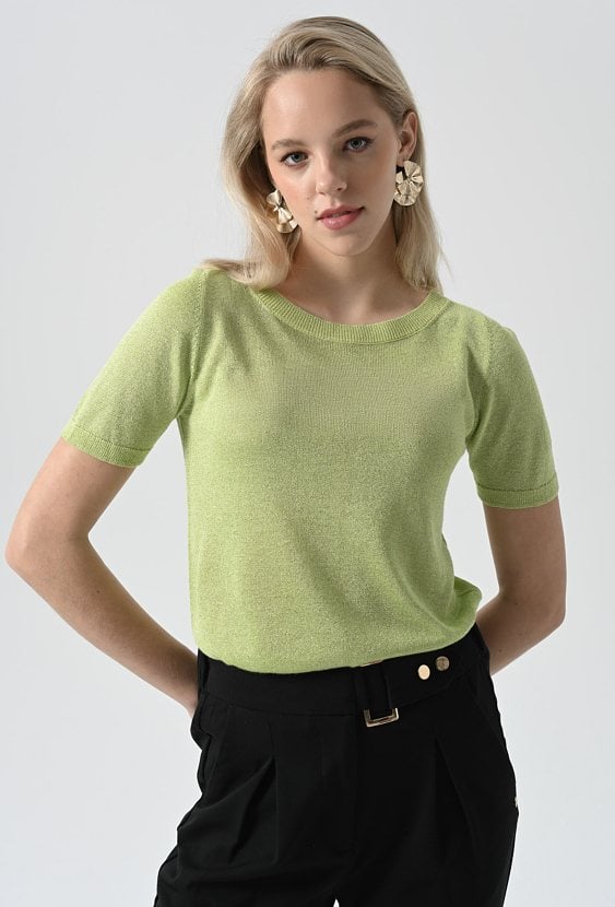 Wiskozowy sweter z metaliczną nicią