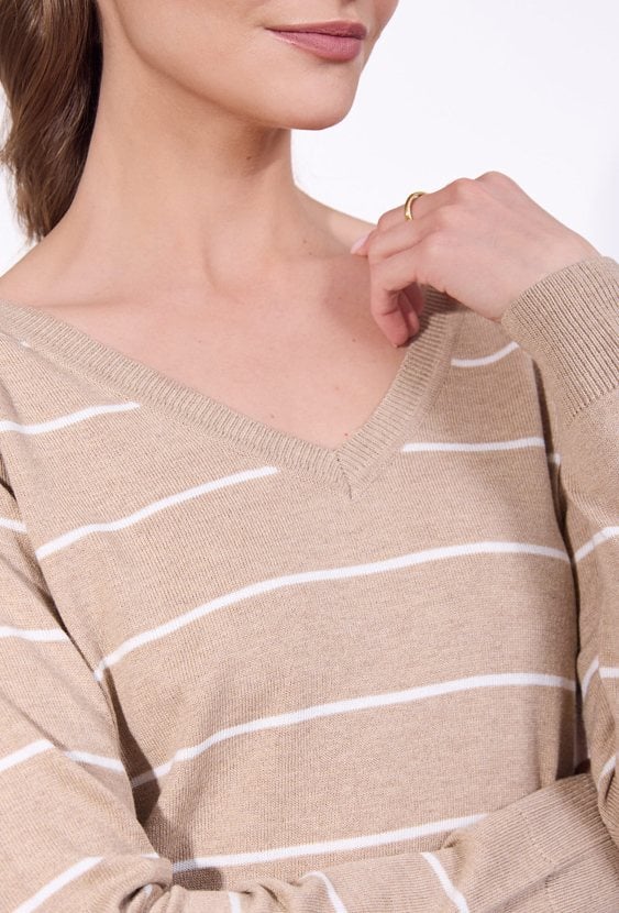 Sweter w paski