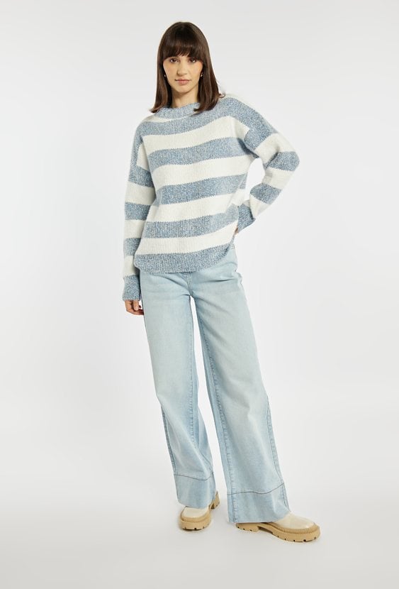 Sweter damski z krótkim włosiem