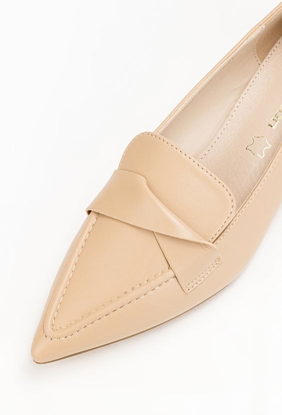 Beżowe czółenka z ozdobnym paskiem SEMPRI