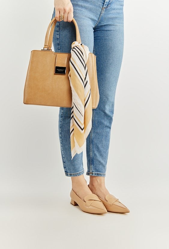 Beżowe czółenka z ozdobnym paskiem SEMPRI