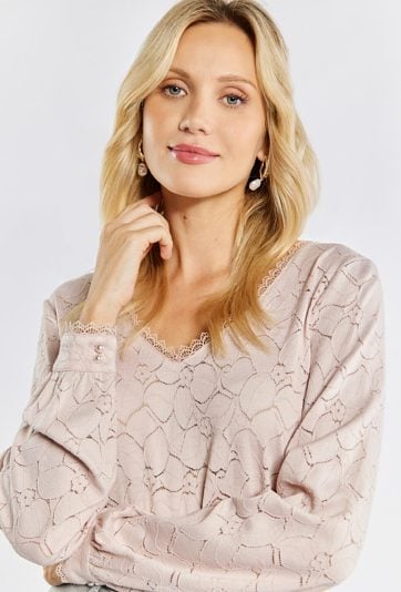 Elegancka bluzka z koronki