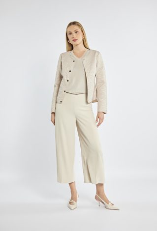 Kurtka z kwiatowym pikowaniem