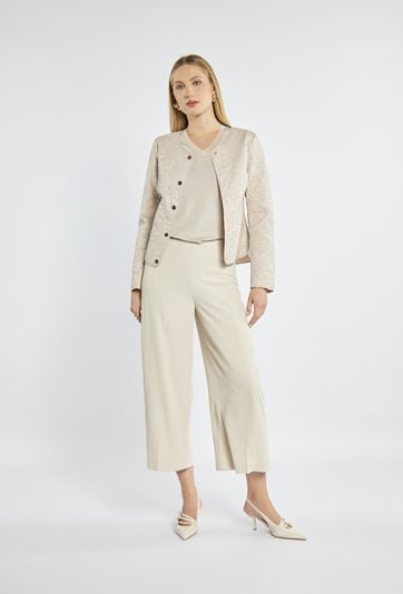 Kurtka z kwiatowym pikowaniem